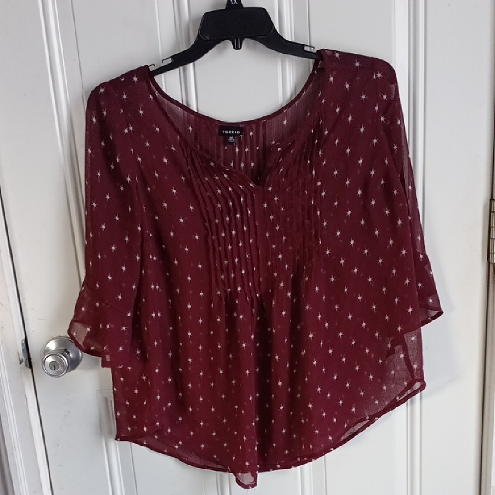Torrid Maroon Star Pattern Blouse